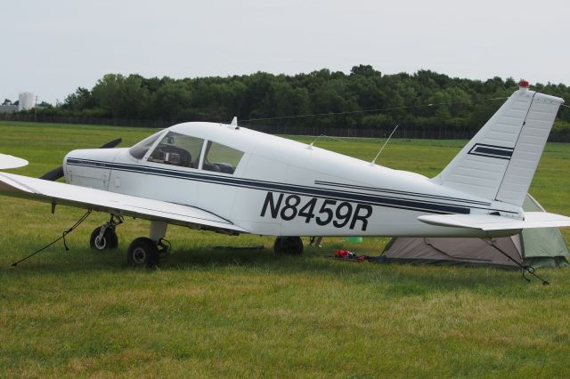 Piper Cherokee (N8459R)