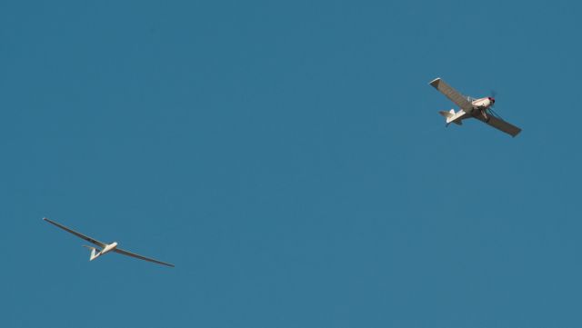 Grumman AA-5 Tiger (N4625Y) - Red Tow ferrying AX back to Truckee from Carson City
