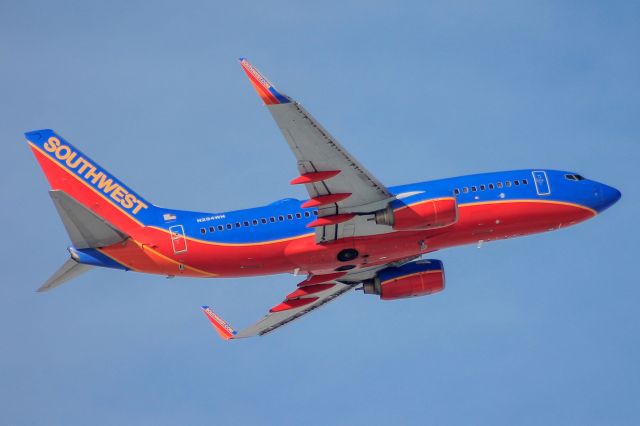 Boeing 737-700 (N294WN) - Southwest 3530 to Omaha, NE. 15 Feb 21.