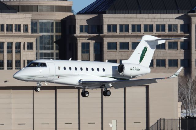 IAI Gulfstream G280 (N978M) - RWY 35R landing