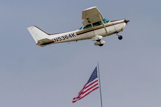 Cessna Skyhawk (N5364K)