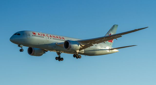 Boeing 787-8 (C-GHPY) - ACA162 on short finals for runway 23 arriving from Vancouver