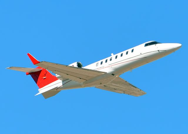 Learjet 45 (N145AP)