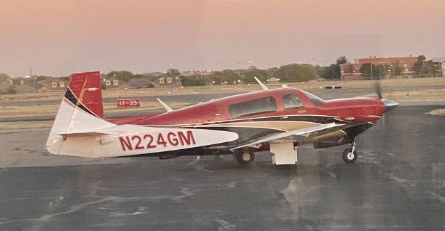 Mooney M-20 Turbo (N224GGM)