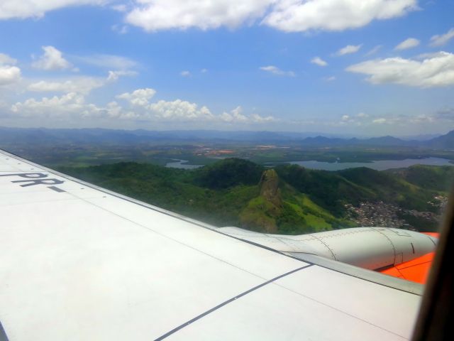 Boeing 737-700 (PR-GEA)