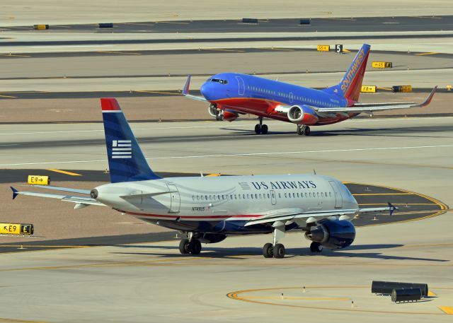 Airbus A319 (N749US)