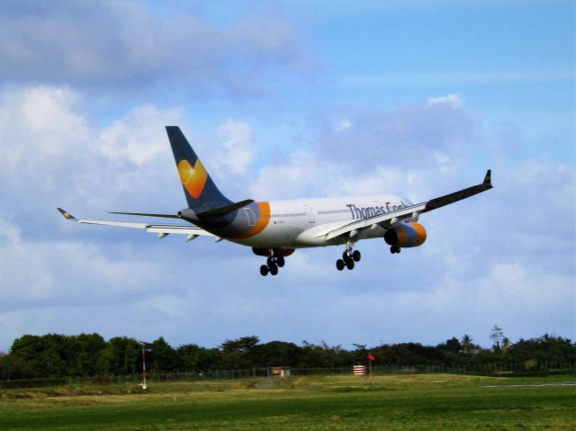 Airbus A330-200 (G-MLJL)