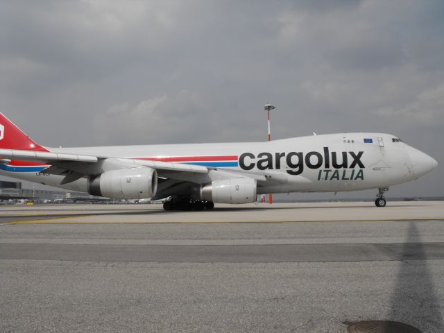 Boeing 747-400 (LX-RCV)