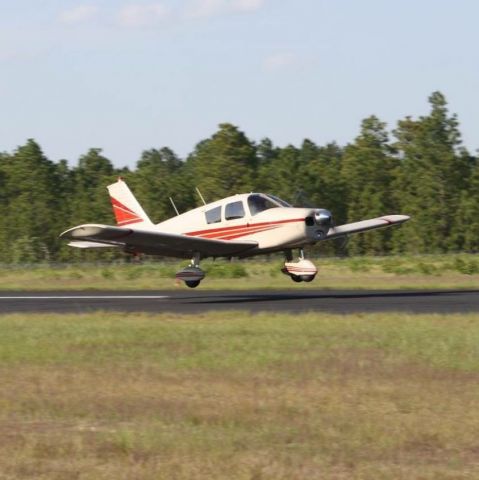 Piper Cherokee (N8395R)