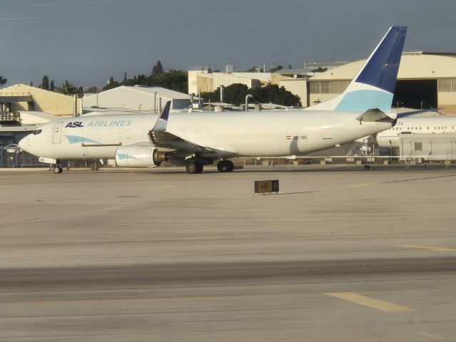 Boeing 737-800 (OE-IMD)
