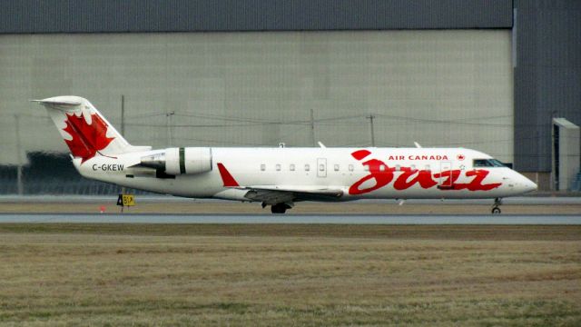 de Havilland Dash 8-100 (C-GKEW)