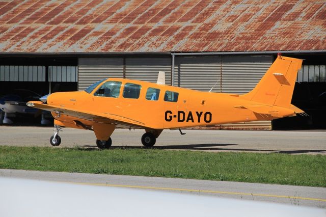 Beechcraft Bonanza (36) (G-DAYO) - 22 avril 2018