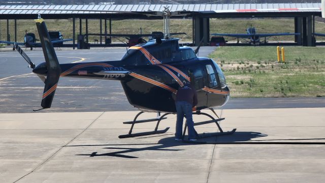 Bell JetRanger (N53Q) - Bell JetRanger 206B performing power line patrols