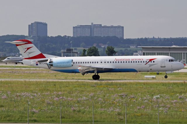 Fokker 100 (OE-LVE)