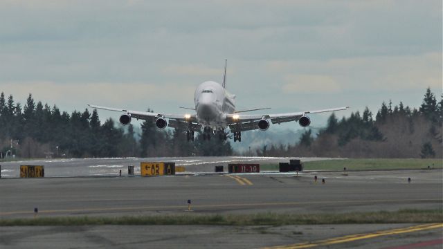 Boeing 747-400 (N780BA) - GTI4151 from RJGG / NGO on short final to runway 16R on 3/15/13. (LN:778 cn 24310).