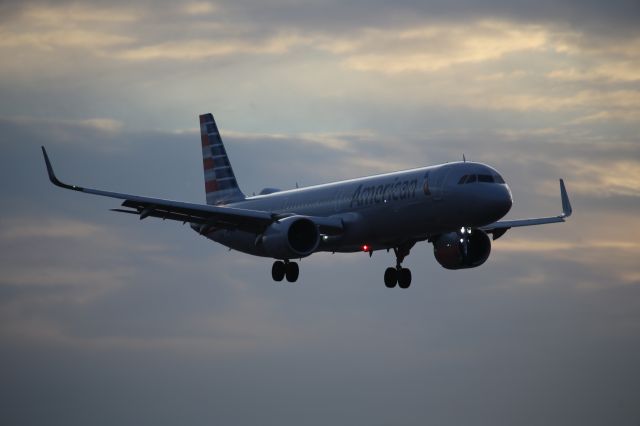 Airbus A321neo (N412UW)
