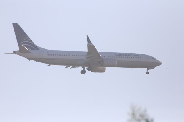 Boeing 737 MAX 9 (HP-9911CMP)