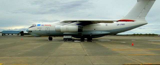 Ilyushin Il-76 (BHS17601) - Ilyushin Il-76TD of Air Almaty in Punta Arenas-Chile