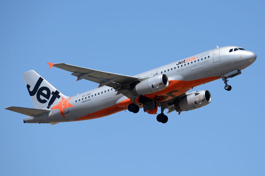 Airbus A320 (VH-VQS) - Getting airborne off runway 23.  Wednesday 29th October 2014.