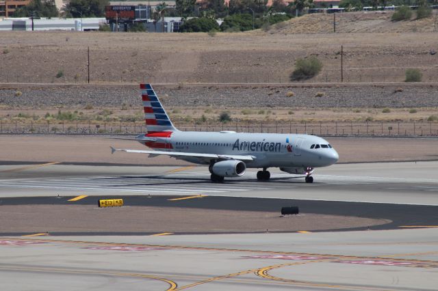 Airbus A320 (N668AW)