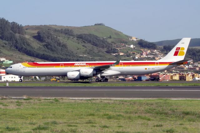 Airbus A340-600 (EC-JLE) - TENERIFE NORTEbr /05/11/2010