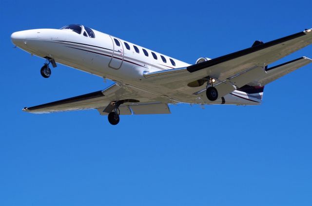 Cessna Citation V (N387A) - Short Final 17R at KPWA 03-APR-2016