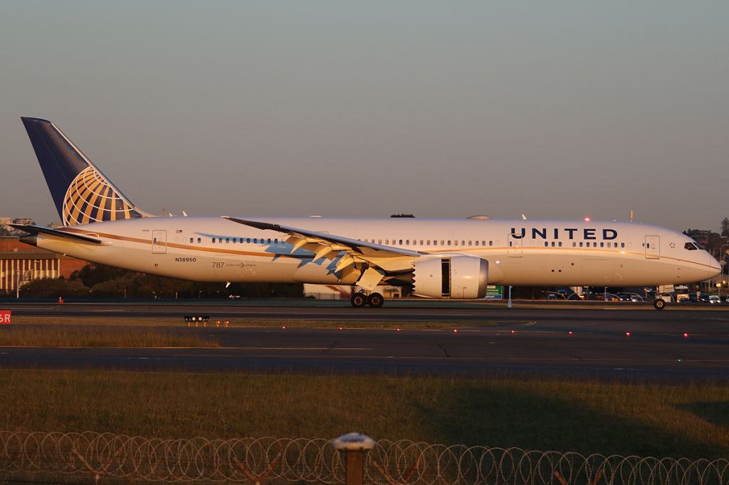 Boeing 787-9 Dreamliner (N38950) - on 13 August 2019