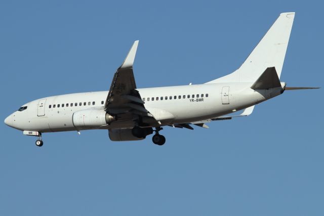 Boeing 737-700 (YR-BMR) - 04/10/2024:br /Flight on lease to Israir, LCA > TLV, final to runway 21.
