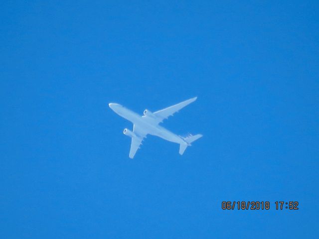 Airbus A330-200 (N283AY)