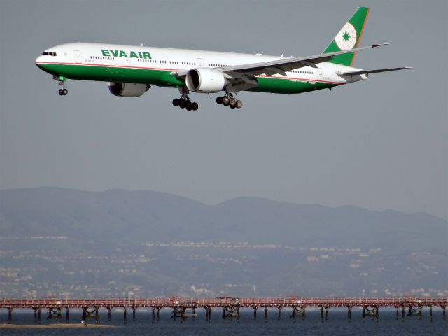 BOEING 777-300ER (B-16705) - B16705, 8.3 Yearsbr /EVA Airwaysbr /Boeing 777-300ER (twin-jet) (B77W )br /06-Mar-2015 B77W/L Taiwan Taoyuan Intl (RCTP / TPE) San Francisco Intl (KSFO) 20:31 CST 15:33 PST 11:02