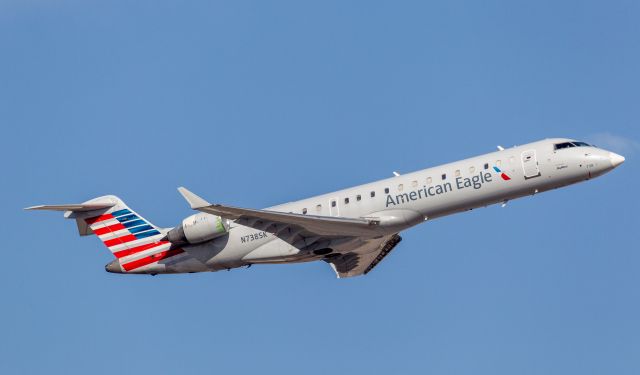 Canadair Regional Jet CRJ-700 (N738SK) - Spotted at KPHX on December 12, 2020br /40th street and University