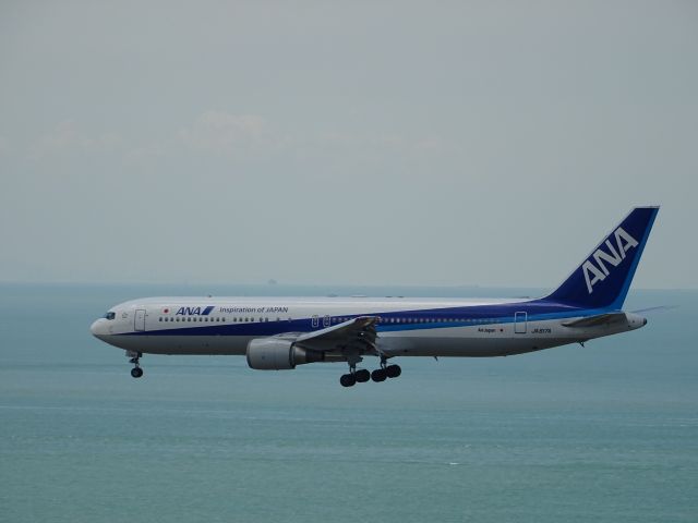 BOEING 767-300 (JA617A)