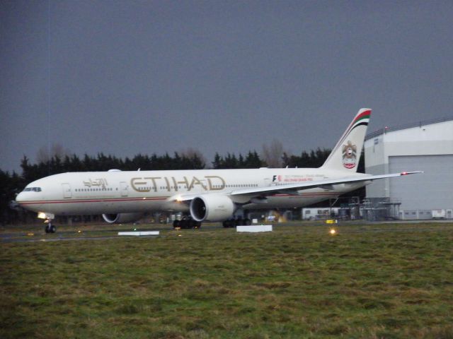 Boeing 777-200 (A6-ETH) - A6-ETH DUBLIN DIVERSION