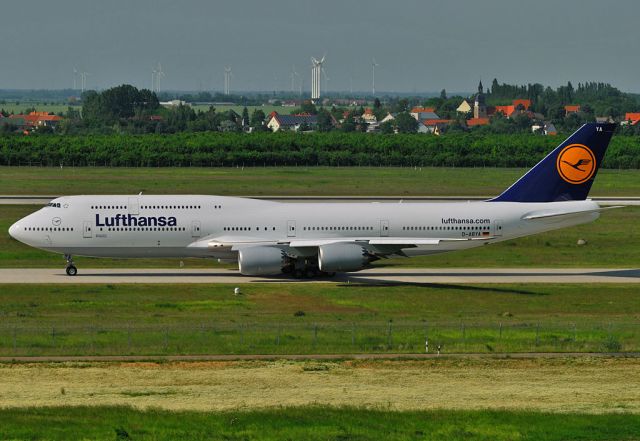 BOEING 747-8 (D-ABYA) - Taxiing out for further touch and go training flights - 2012-05-23.