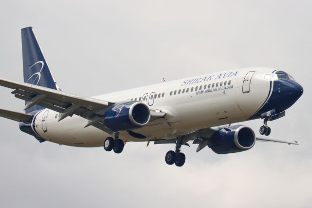 Boeing 737-800 (EK-SHD)
