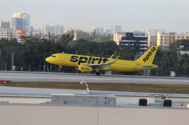 Airbus A320 (N619NK) - Spirit Airlines (NK) N619NK A320-232 [cn5517] br /Fort Lauderdale (FLL). Spirit Airlines (NK) flight NK604 departs for New York LaGuardia (LGA) as the April dawn breaks in South Florida. br /Taken from Terminal 1 car park roof level br /2018 04 07br /a rel=nofollow href=http://alphayankee.smugmug.com/Airlines-and-Airliners-Portfolio/Airlines/AmericasAirlines/Spirit-Airlines-NKhttps://alphayankee.smugmug.com/Airlines-and-Airliners-Portfolio/Airlines/AmericasAirlines/Spirit-Airlines-NK/a