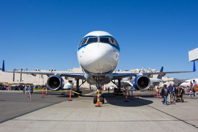 Boeing 757-200 (N14106)