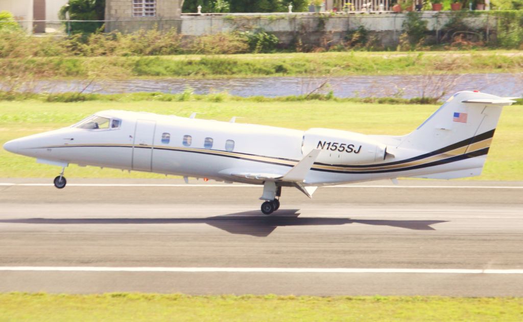 Learjet 55 (N155SJ)