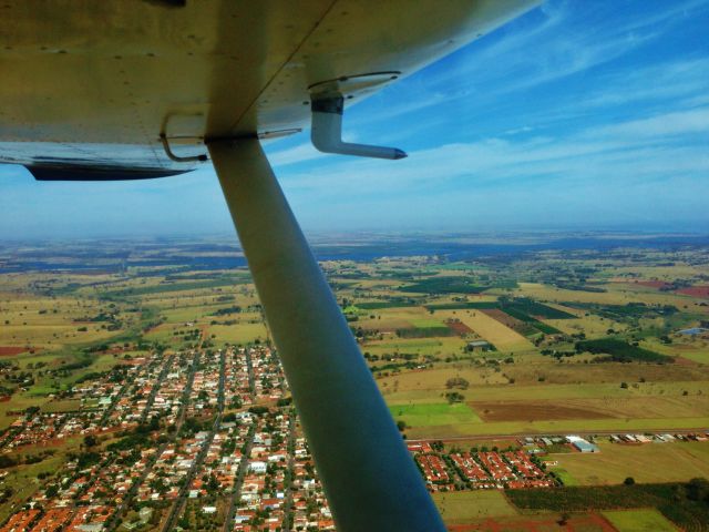 Cessna Commuter (PT-DBS)