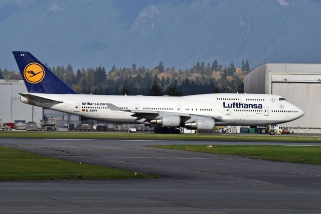 Boeing 747-400 (D-ABVY)