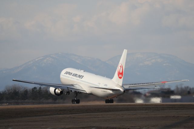 BOEING 767-300 (JA655J) - March 16th 2019:HKD-HND.