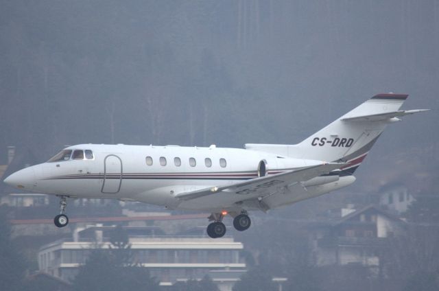 Hawker 800 (CS-DRD)