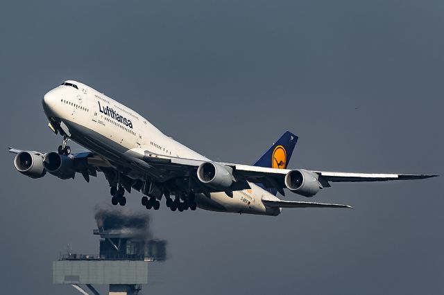 BOEING 747-8 (D-ABYP) - no sun in Frankfurt!