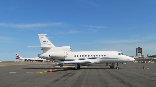 Dassault Falcon 900 (N193F) - I Love the Logan ATC tower !