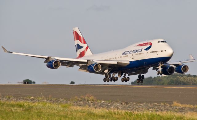 Boeing 747-400 (G-BNLX)