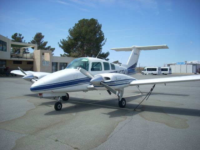 Beechcraft Duchess (N6704X)