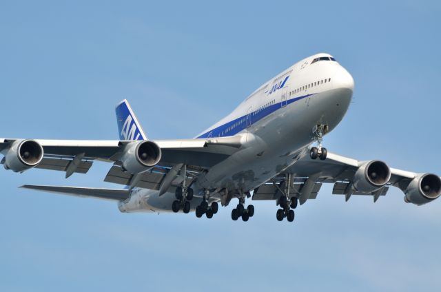 Boeing 747-400 (JA8959) - 2011/10/25