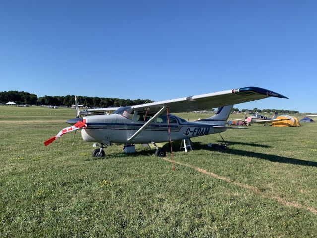 Cessna Skylane (C-FDAM) - Camping at Oshkosh Airventure 2022