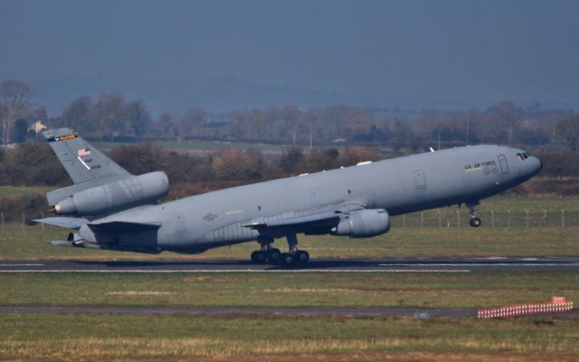 83-0081 — - mcguire kc-10a 83-0081 dep shannon 18/3/16.