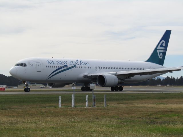 BOEING 767-300 (ZK-NCK)